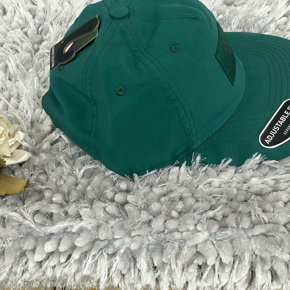 NWT ADIDAS ADJUSTABLE FIT AEROREADY MENS PREMIUM GOLF STRAPBACK HAT GREENw/white - Picture 5 of 8
